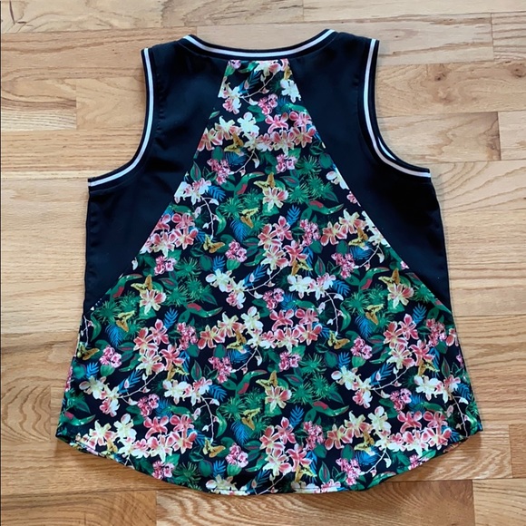 Floral colorblock top - Picture 3 of 3